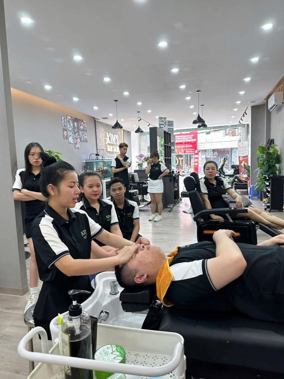 Dịch vụ thực tế tại salon